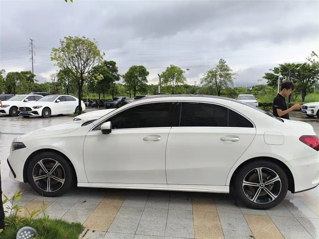 Mercedes-Benz A-Class 2025 2025 A 200 L Fashion Edition