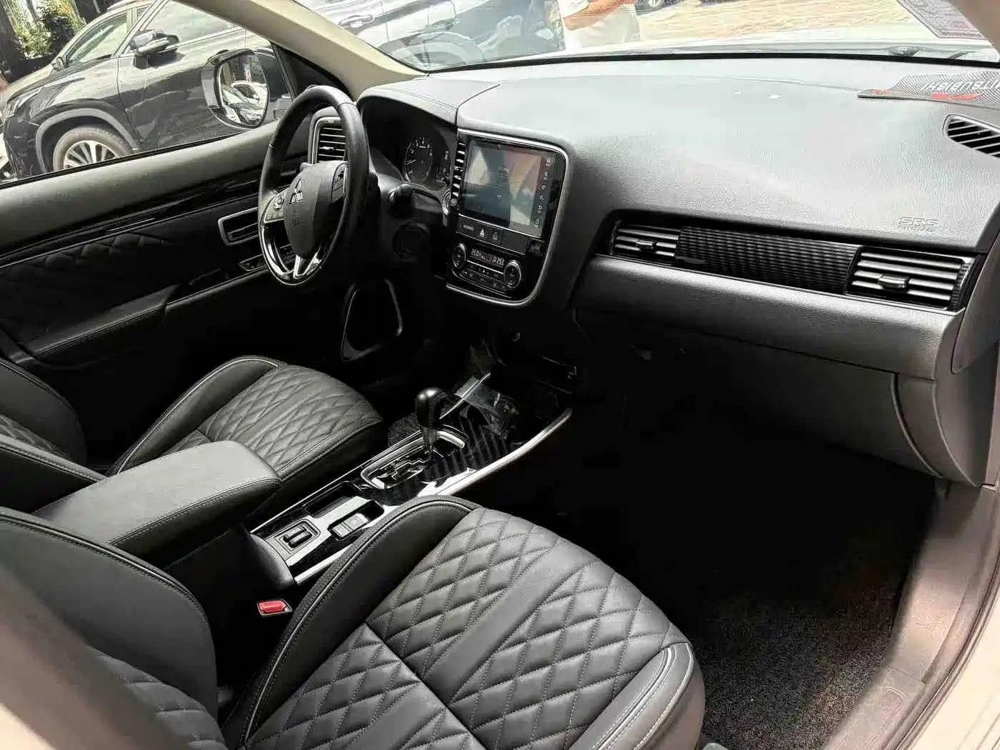 Mitsubishi Outlander 2023 2021 2.0L FWD Comfort Edition 5-seater