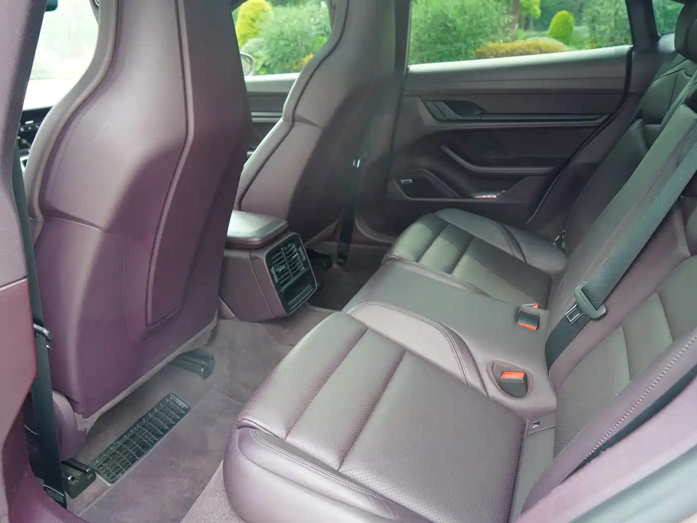 Porsche Taycan 2021 2020 Taycan