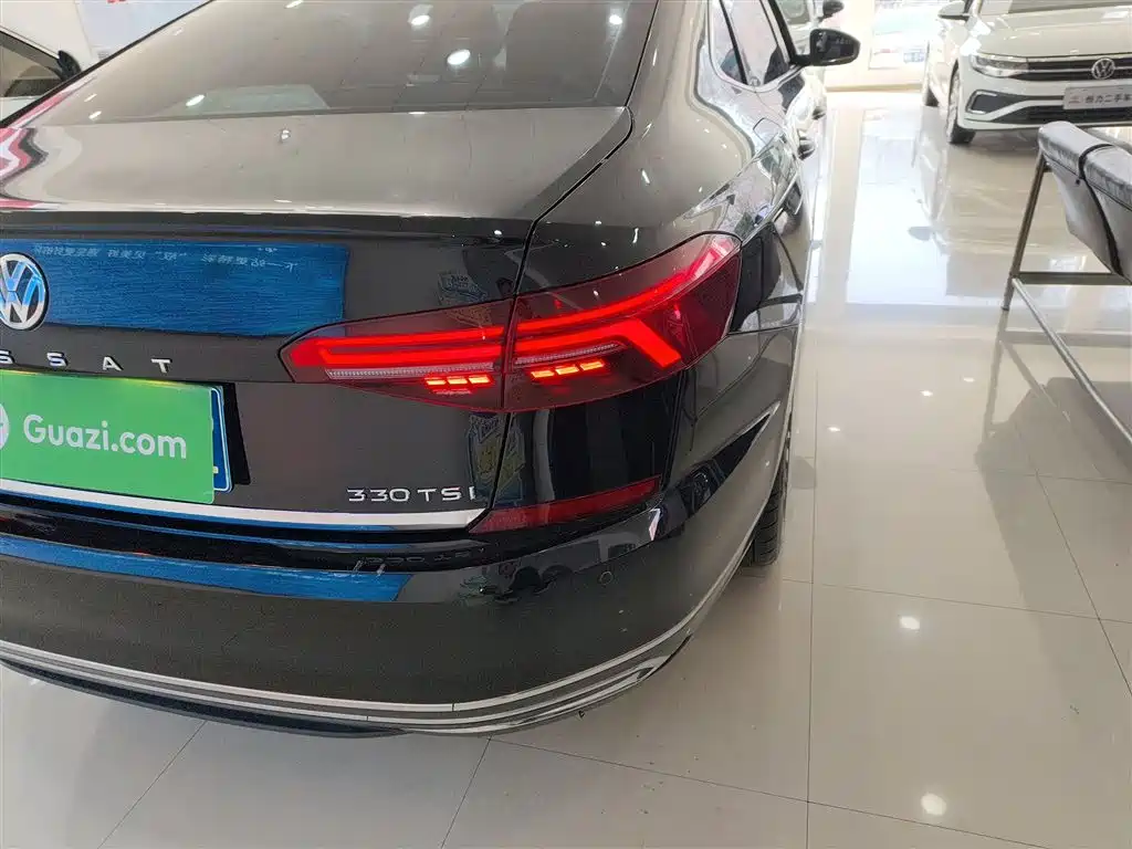 Volkswagen Passat 2019 330TSI Luxury Edition China VI фото 24