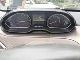 Фото 4 - Peugeot 2008