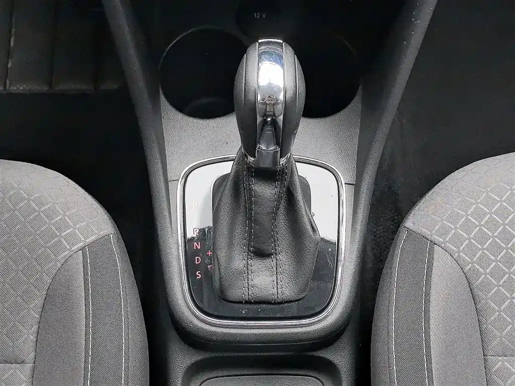 Volkswagen Polo 2018 1.5L Cross Polo Auto фото 13