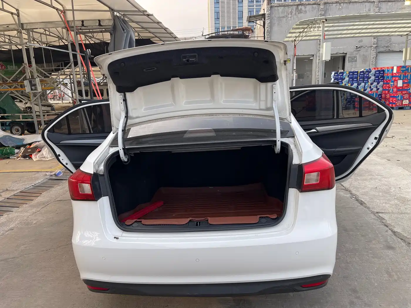 Roewe 360 2016 2015 1.5L Automatic Luxury