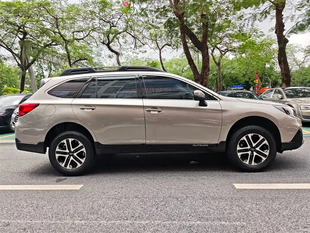 Subaru Outback 2020 Facelift 2.5i Classic Edition фото 4