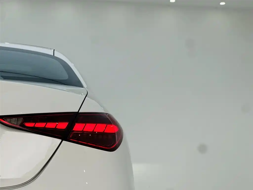 Mercedes-Benz C-Class 2022 C 260 L Night Sport Edition фото 11