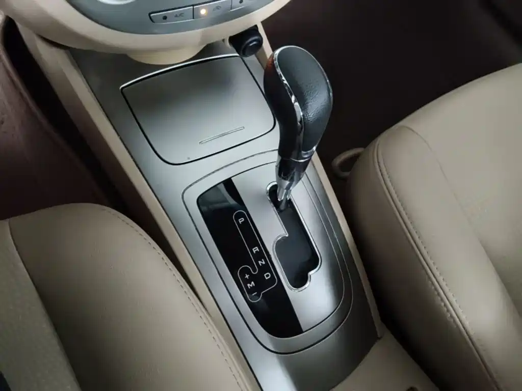 Фото 14 - Buick Excelle