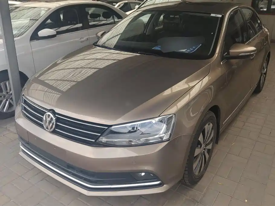 Volkswagen Sagitar 2015 230TSI Automatic Luxury