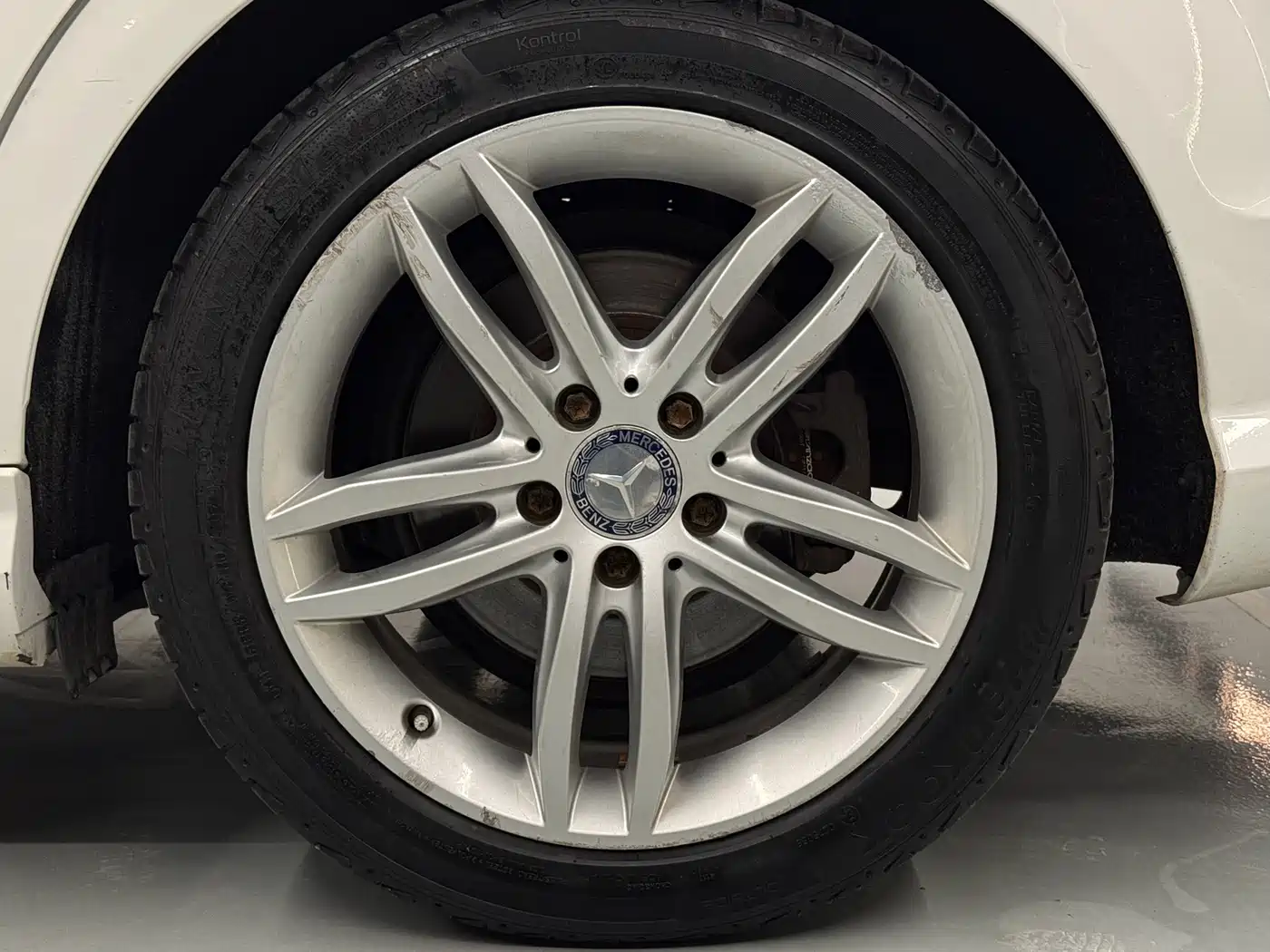 Mercedes-Benz C-Class 2013 C 260 Elegance Grand Edition фото 8