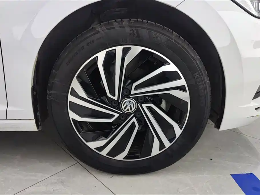 Volkswagen Sagitar 2022 280TSI DSG Surpassing Edition фото 6