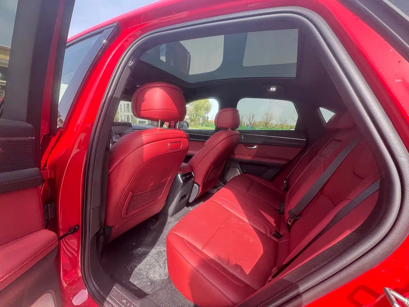 AITO Wenjie AITO M5 2025 Extended Range Ultra AWD фото 8