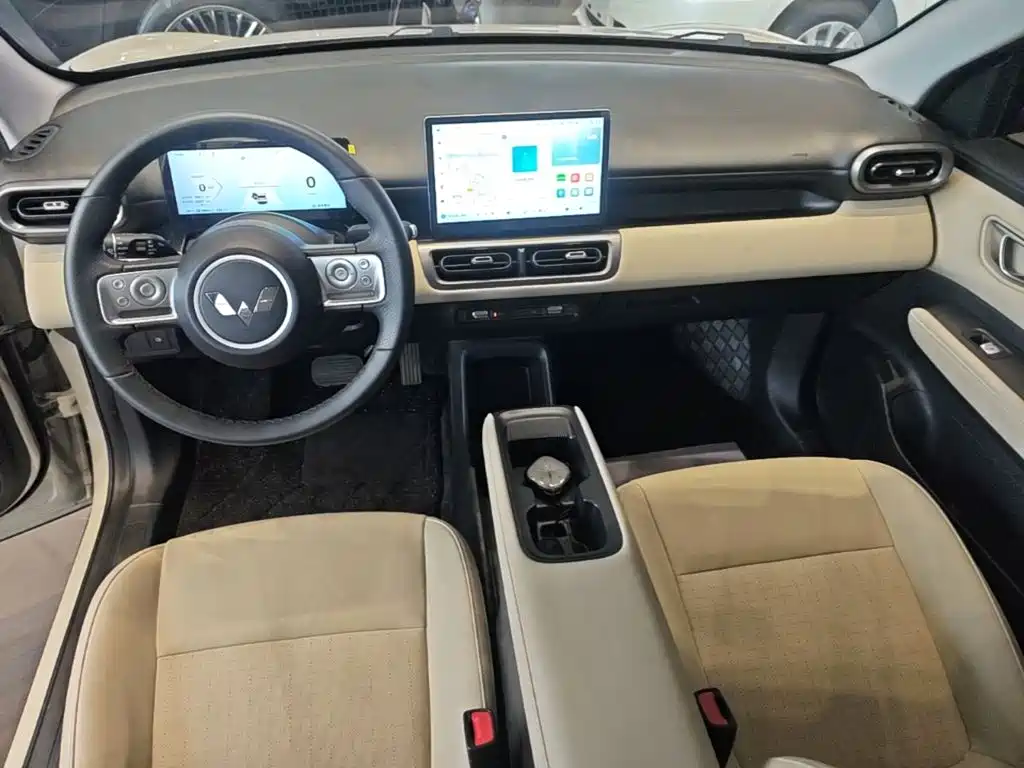 Wuling Motors Wuling Binguo PLUS 2024 2024 Model 330km 5-Seater