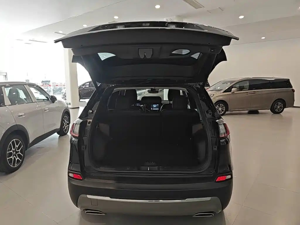 Jeep Cherokee 2021 2020 2.0T 2WD Leading Edition