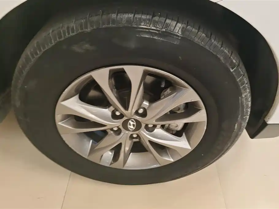 Hyundai Beijing Hyundai ix35 2015 2.0L Automatic 2WD Comfort China V фото 6