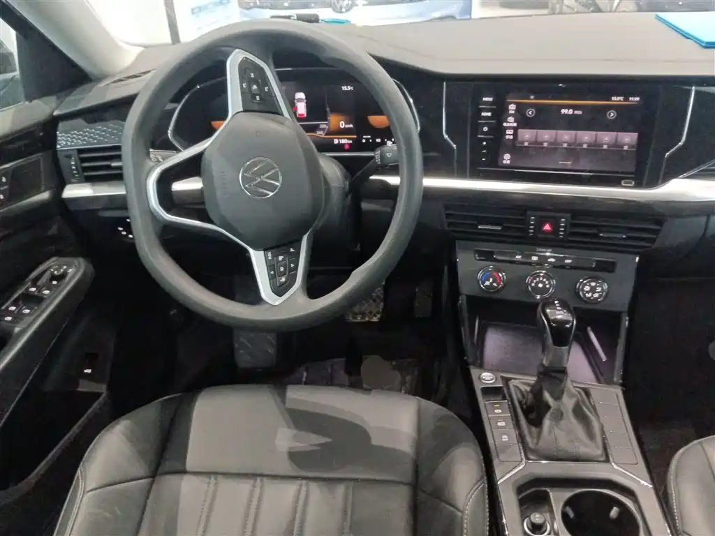 Volkswagen Passat 2024 280TSI Business Edition фото 11
