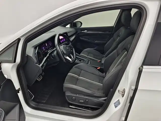 Фото 14 - Volkswagen Golf