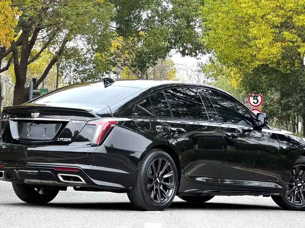 CADILLAC CT5