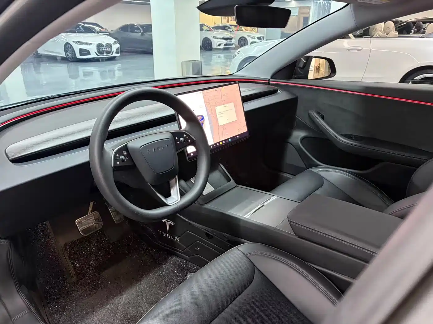 Фото 6 - Tesla Model 3