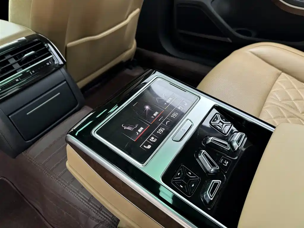 Audi A8 2021 A8L 55 TFSI quattro Luxury фото 16