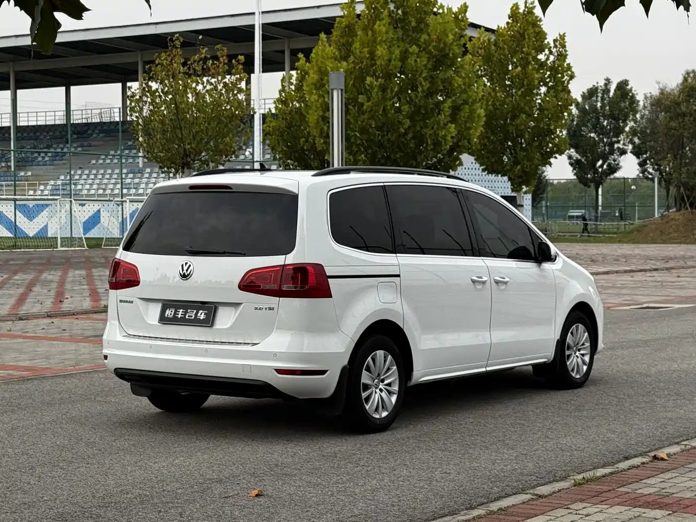 Volkswagen Sharan 2016 2014 2.0TSI Standard