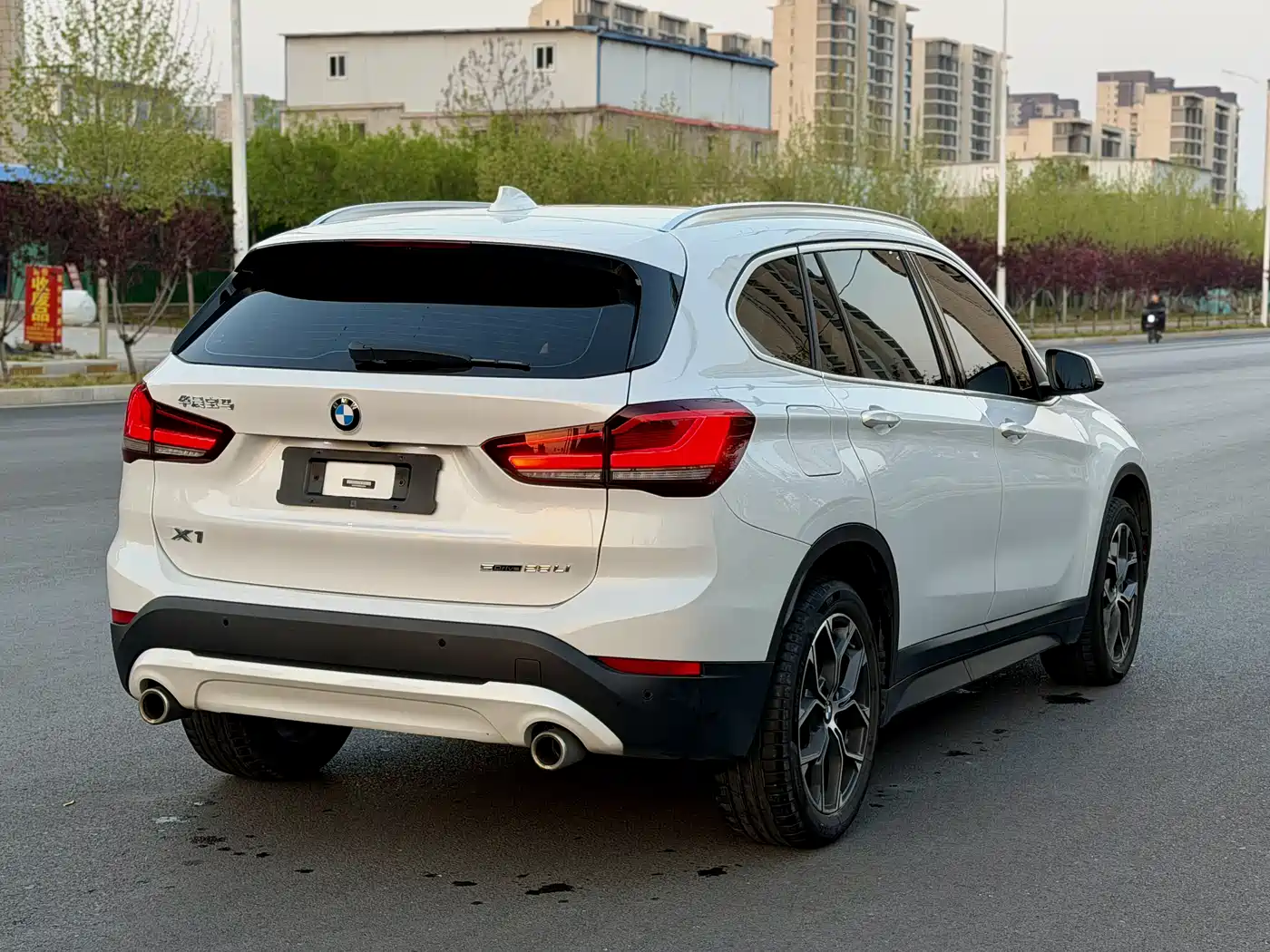 BMW X1 2022 sDrive25Li Leading фото 18