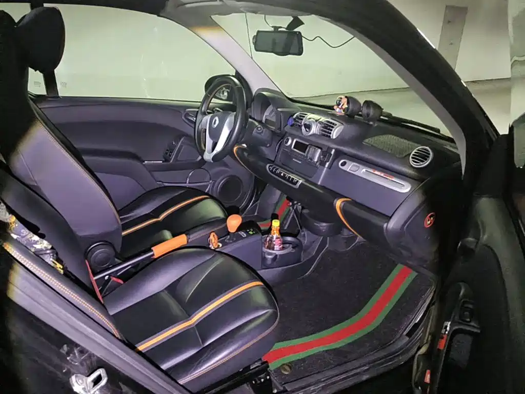 Photo 13 - smart fortwo
