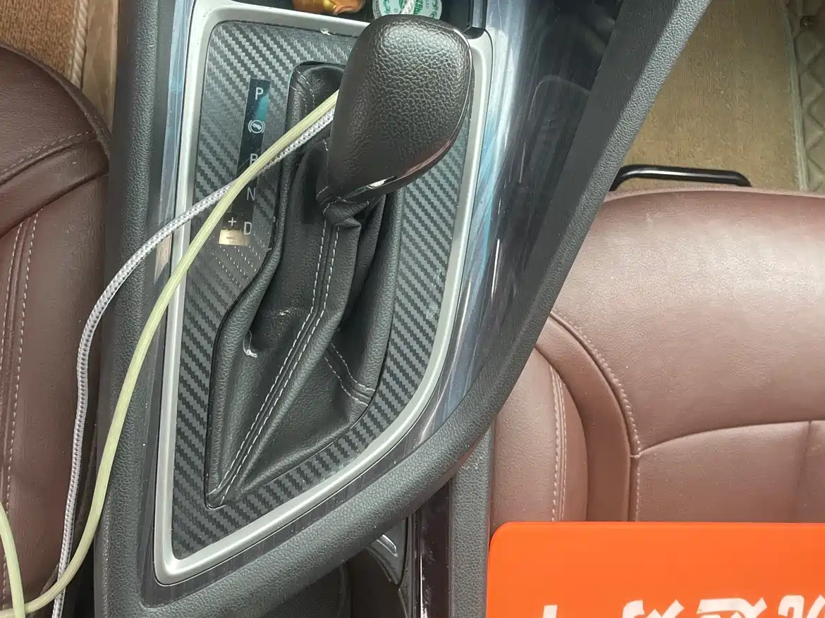 Buick GL6 2019 18T 6-seat Connected Premium China VI фото 15