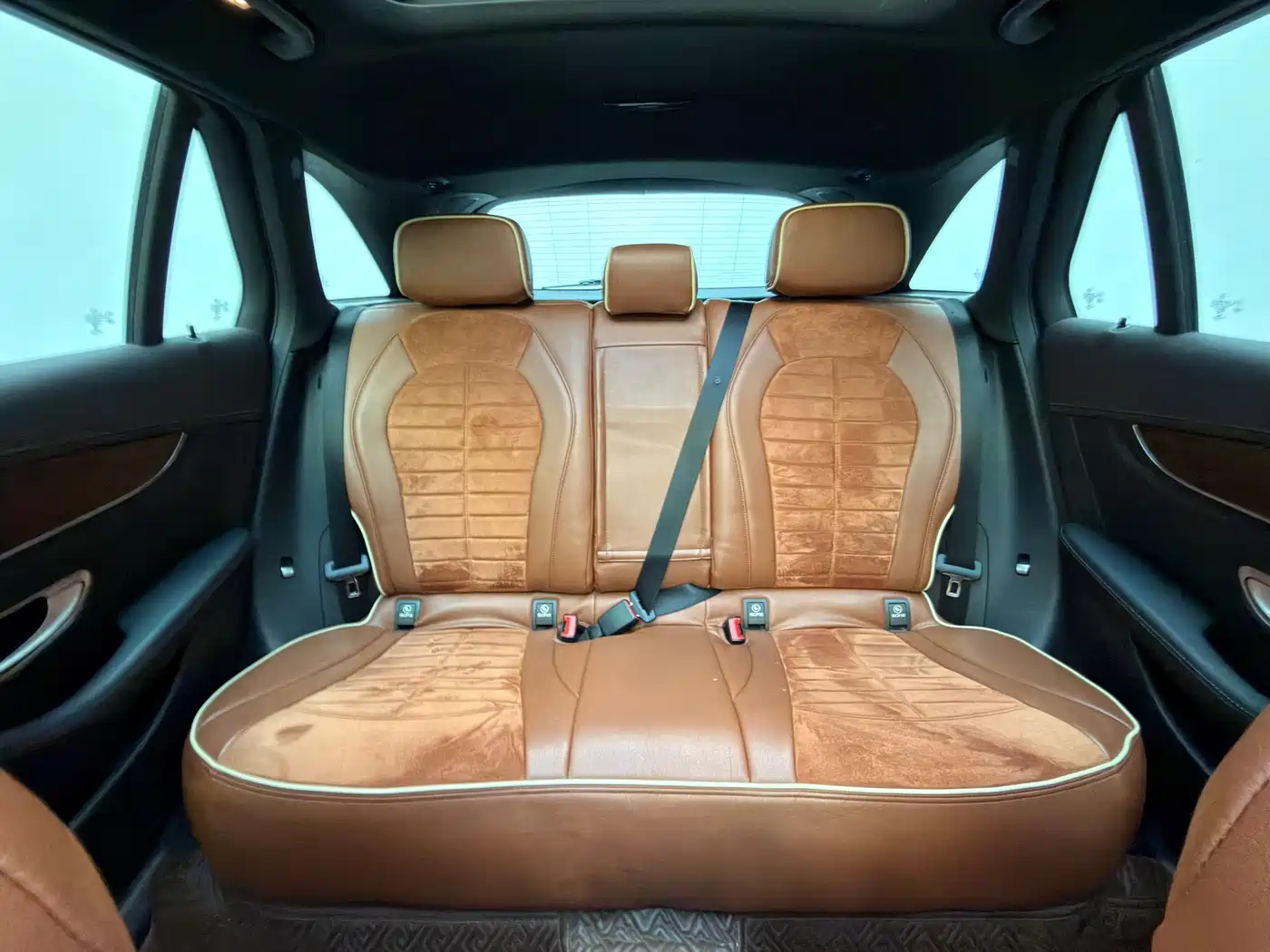 Mercedes-Benz GLC 2018 GLC 260 4MATIC Luxury фото 11