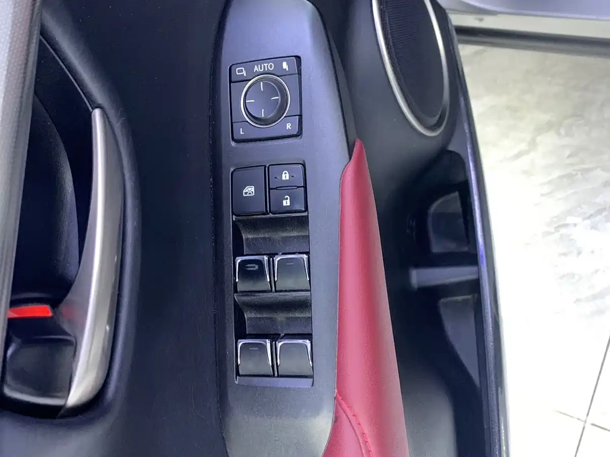 Lexus NX 2020 200 AWD F Sport China VI фото 4