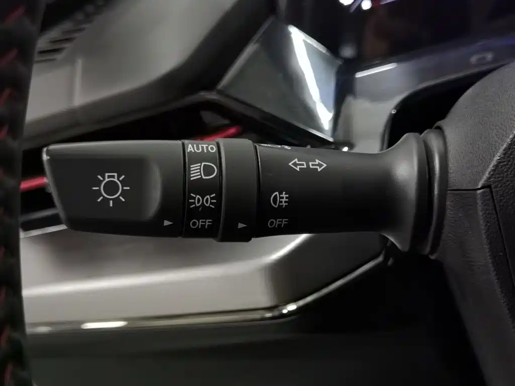 Фото 21 - Changan Oshan Z6