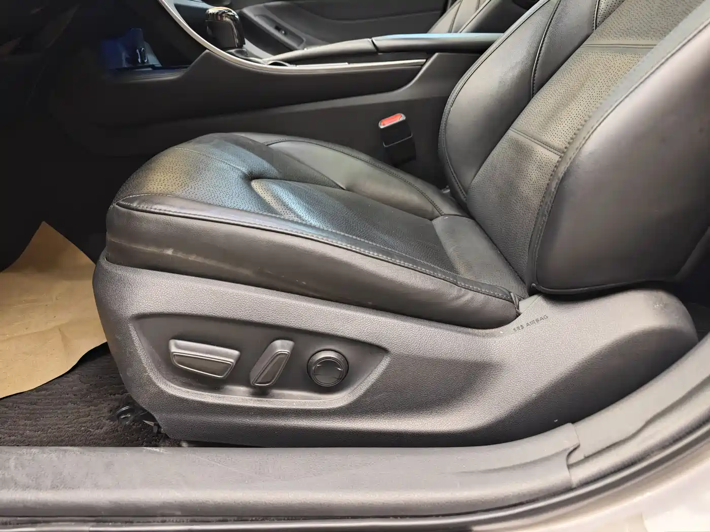 Toyota Avalon 2019 Hybrid 2.5L Luxury Edition China V фото 10