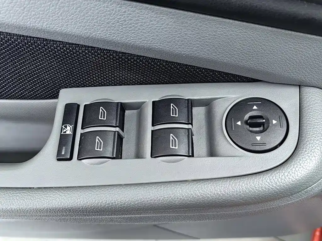 Фото 9 - Ford Focus