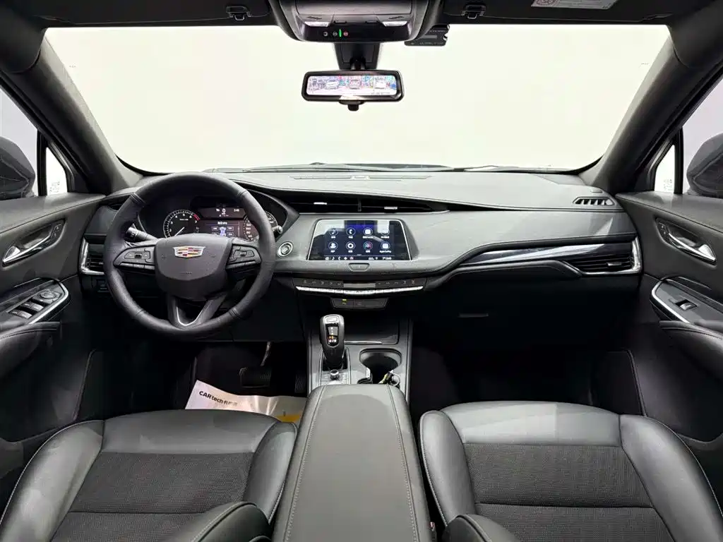 Cadillac XT4 2018 Model 28T 2WD Technology фото 24