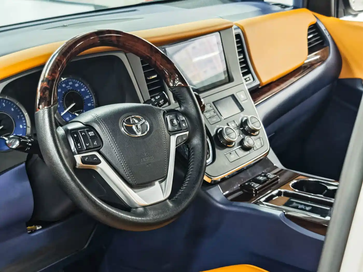Toyota Sienna 2018 2015 3.5L 4WD L