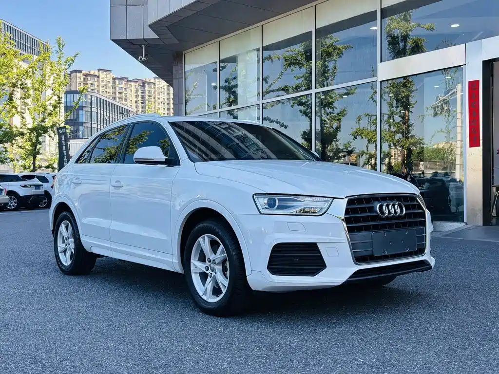 Фото 2 - Audi Q3