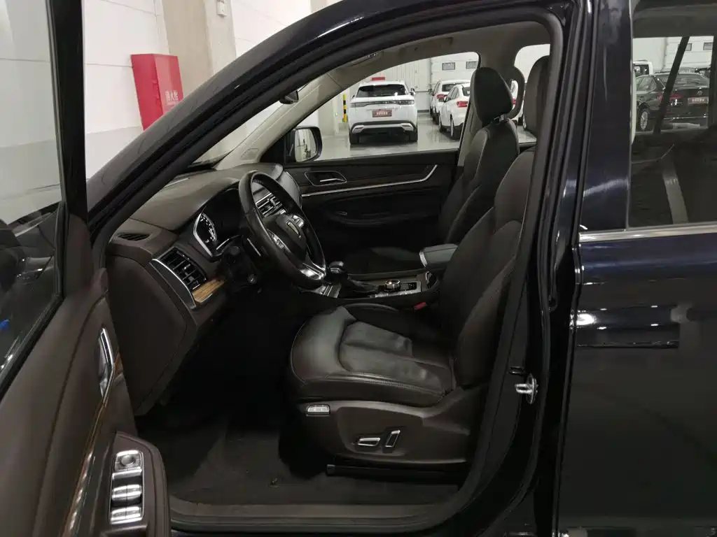 Roewe RX8 2018 2018 30T Intelligent Internet 4WD Supreme Edition