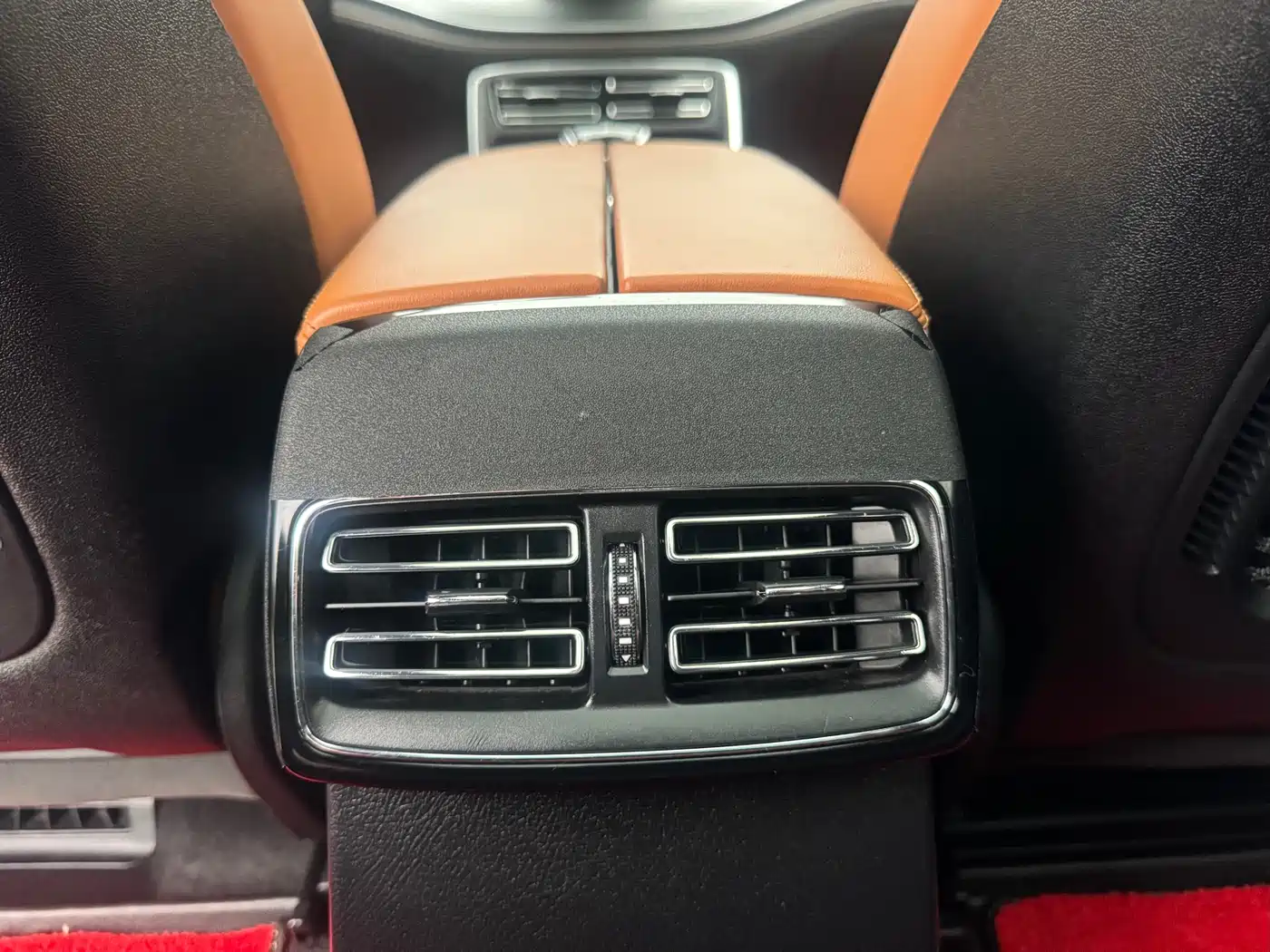 BYD Tang New Energy 2023 Model DM-i Champion Edition 112KM Deluxe фото 11