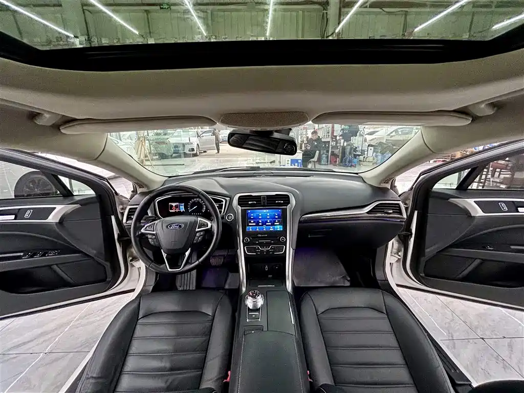 FORD MONDEO