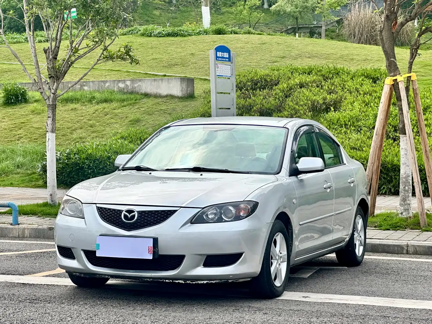 Фото 1 - Mazda 3