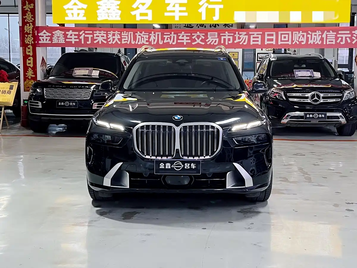 BMW X7 2023 xDrive40i Leading Luxury Package фото 2