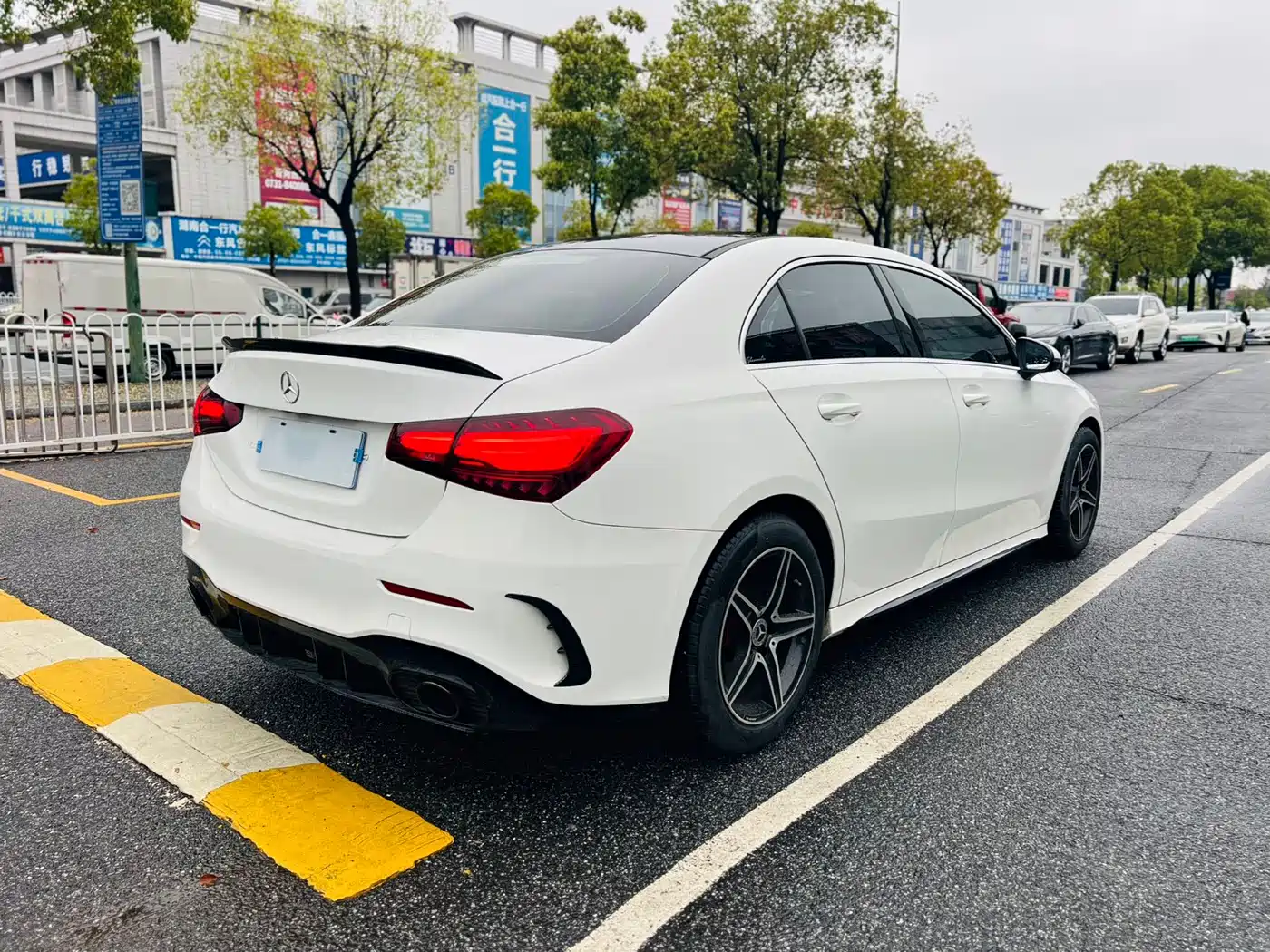 MERCEDES-BENZ CLASS A