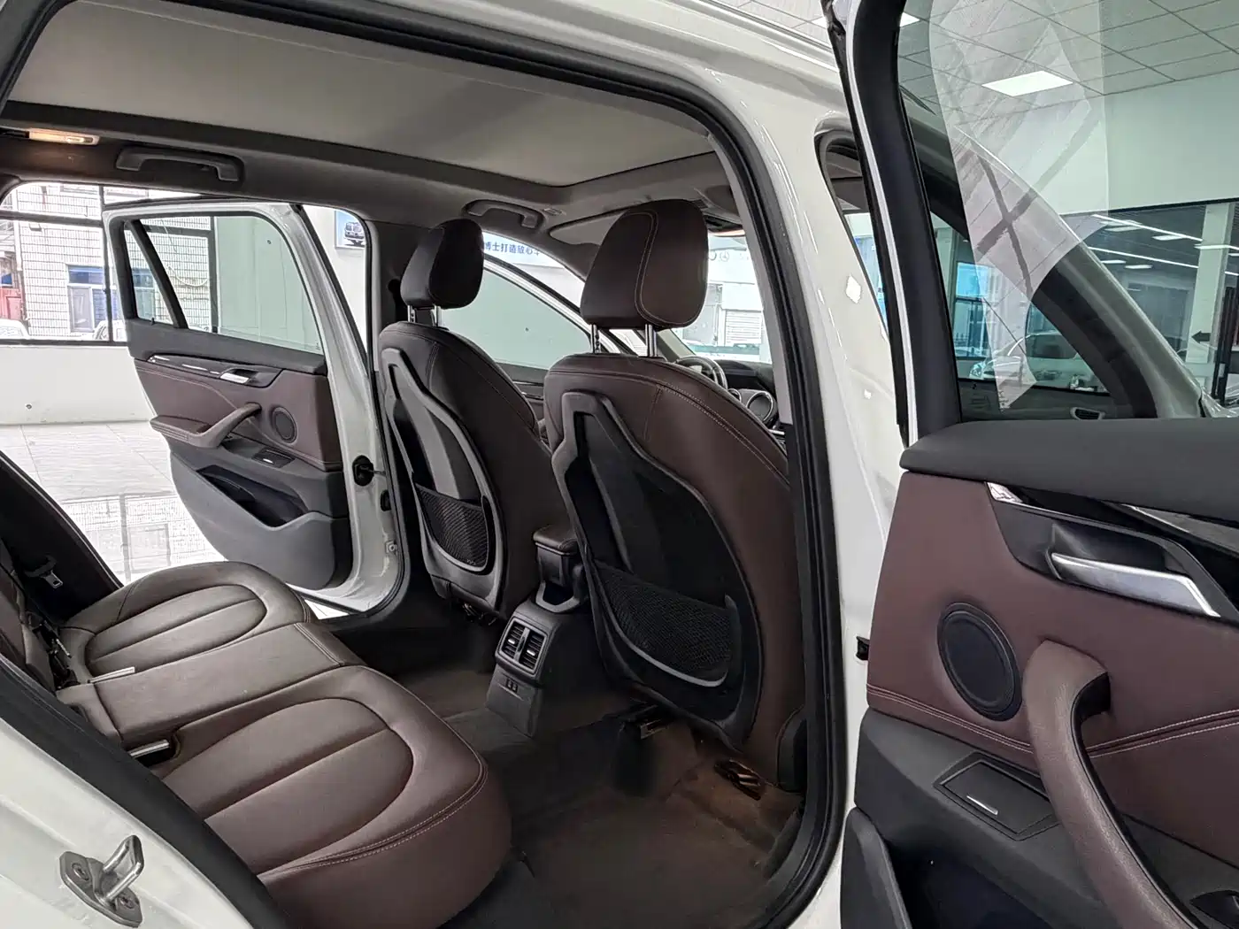 BMW X1 2020 sDrive25Li Leading Model фото 8