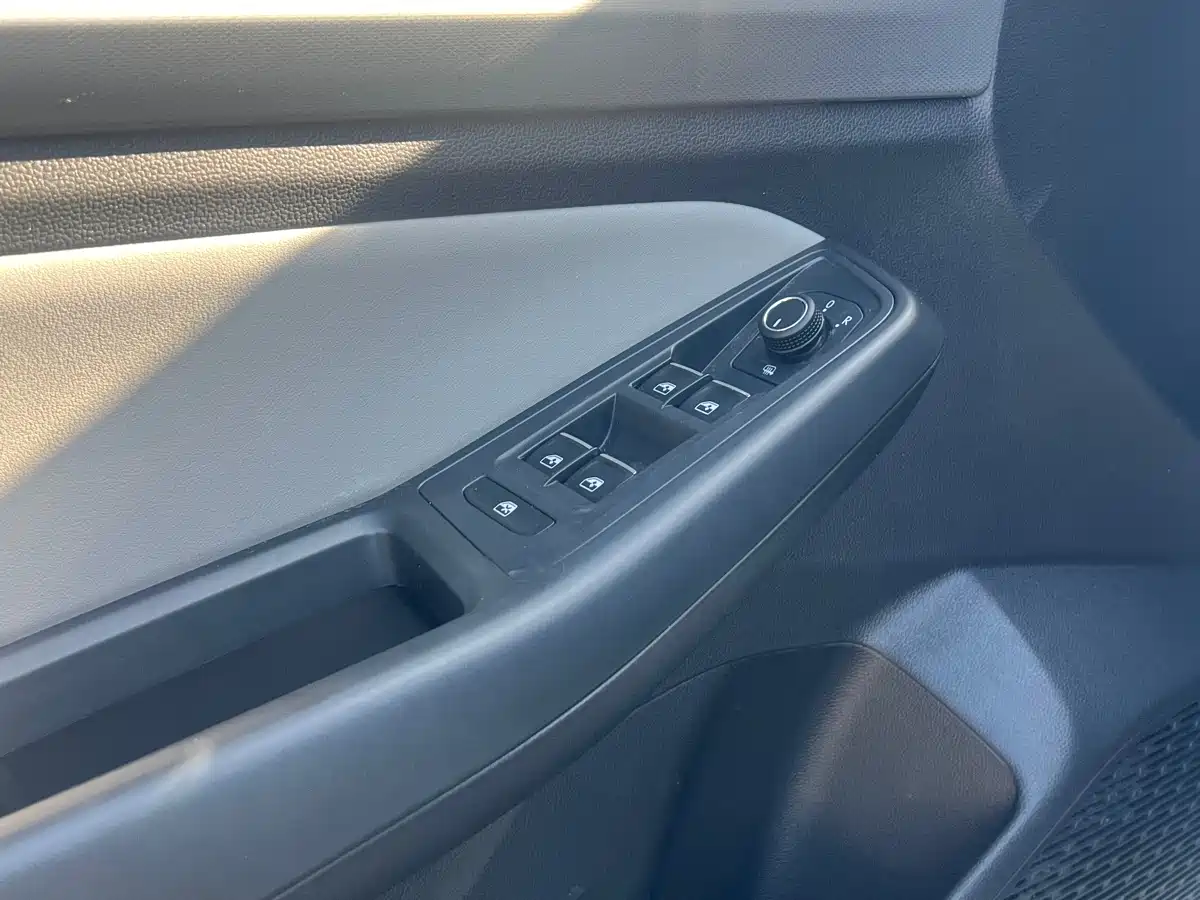 Volkswagen Bora 2024 300TSI DSG Premium Ride Edition фото 12