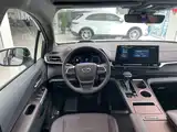 Фото 25 - Toyota Granvia