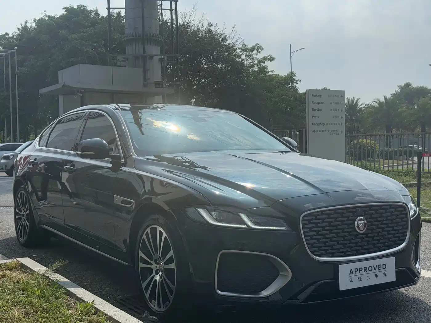Jaguar XFL 2025 2025 2.0T P250 FWD Luxury Edition