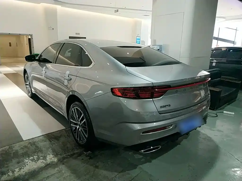 Фото 5 - Geely Preface