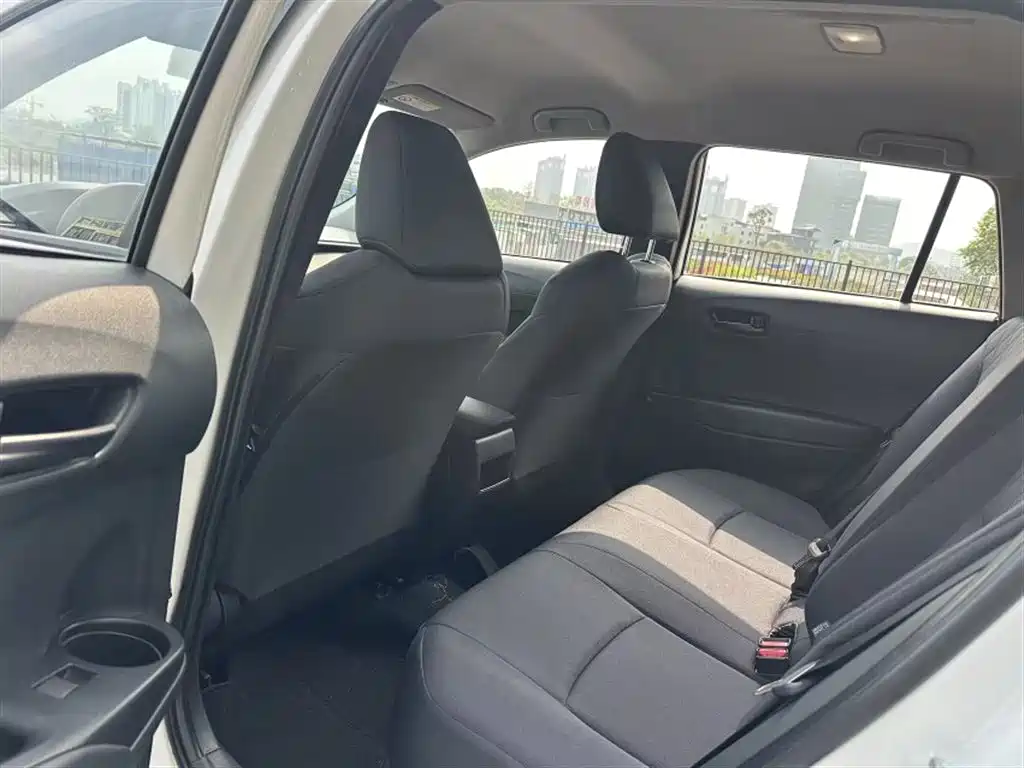 Toyota Corolla Cross 2023 2.0L Pioneer Edition фото 13