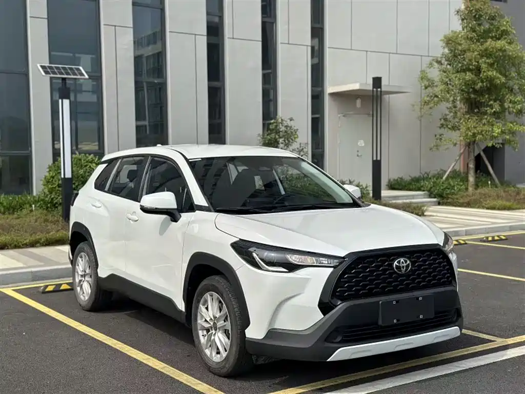 Toyota Corolla Cross 2023 2.0L Pioneer Edition фото 25