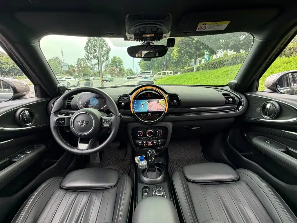 MINI CLUBMAN 2023 2023 Facelift 1.5T COOPER Connoisseur