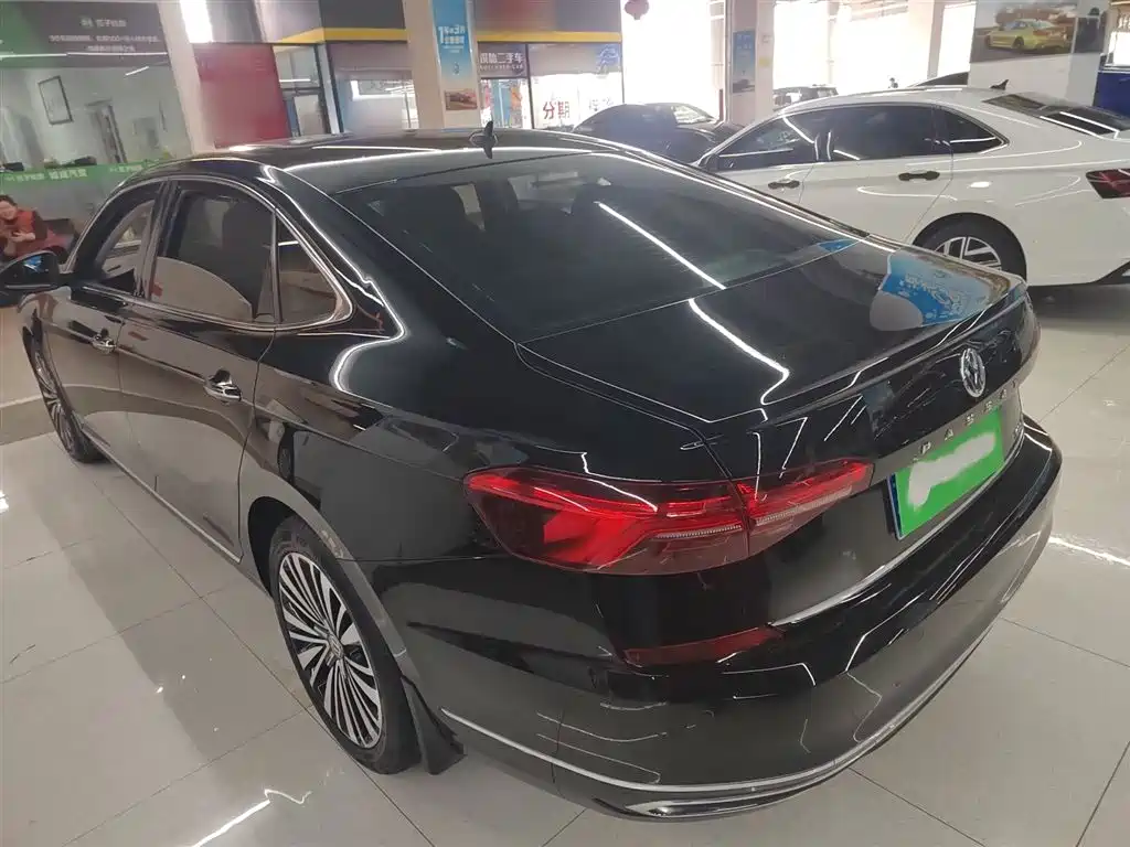 Volkswagen Passat 2019 330TSI Luxury Edition China VI фото 5