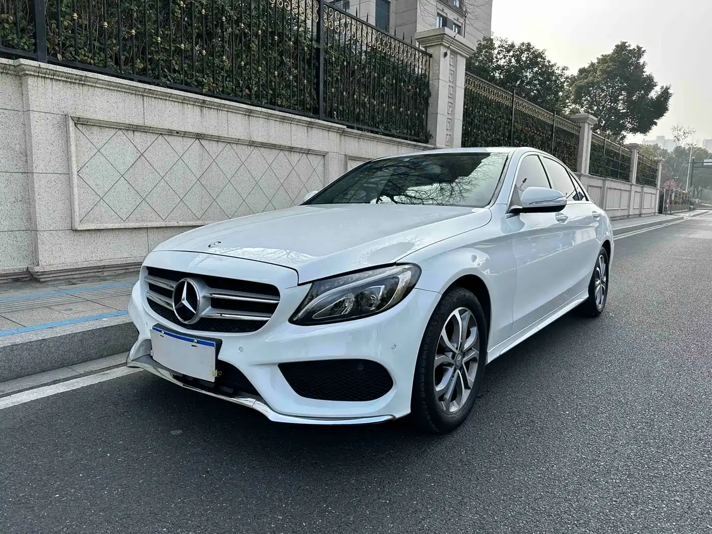 Mercedes-Benz C-Class 2015 Facelift C 180 L Sport